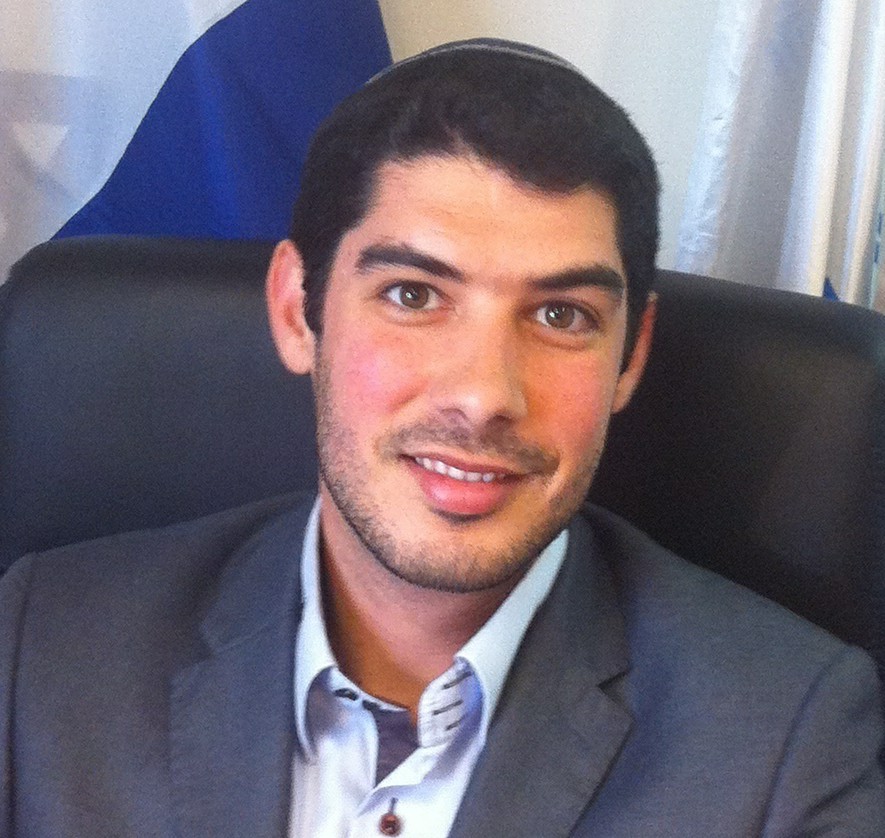 ELIYAHOUZENOU2.jpg