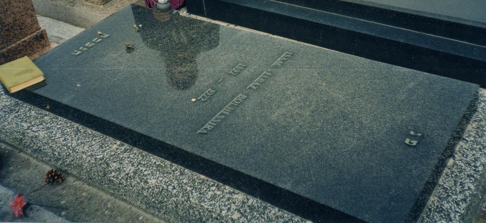 ID1373D.jpg
