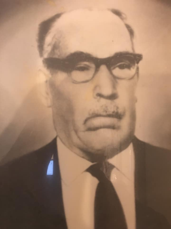 MOSHEATTIARAHEL88.jpg
