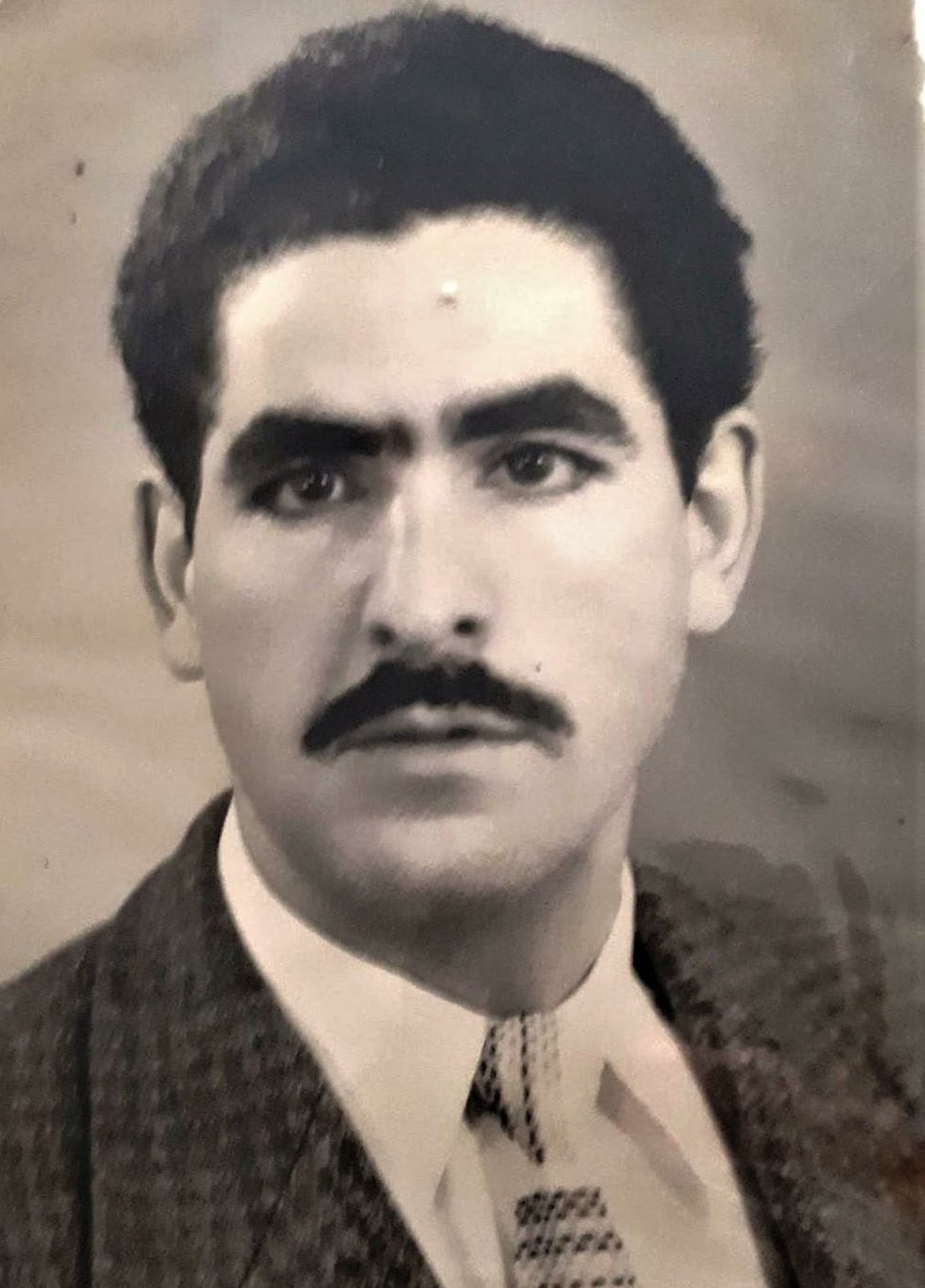 NISSIMBOURAK99.jpg